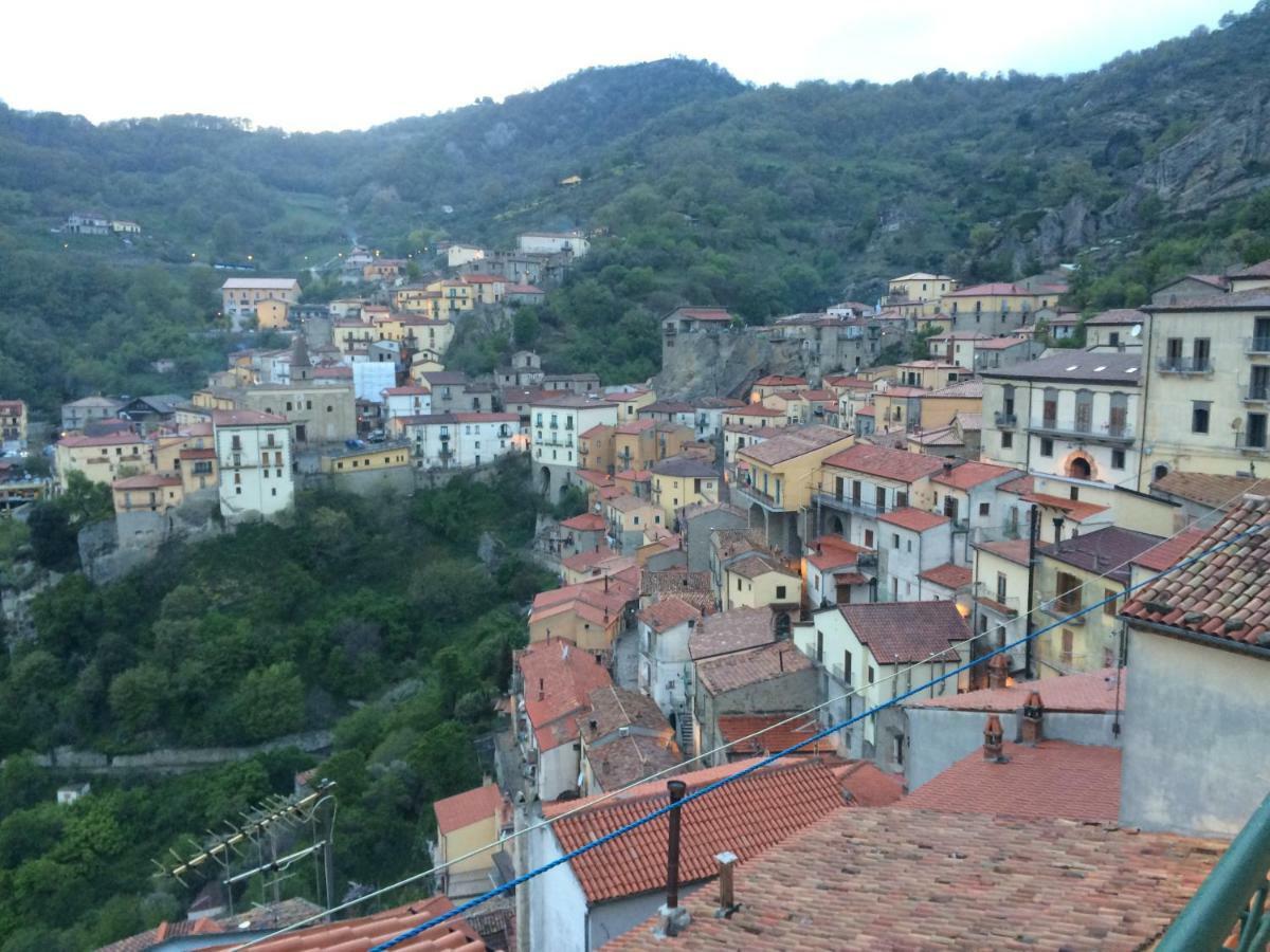 B&B Al Castello Castelmezzano Εξωτερικό φωτογραφία