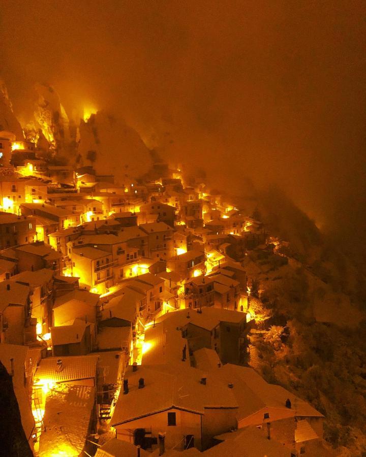B&B Al Castello Castelmezzano Εξωτερικό φωτογραφία